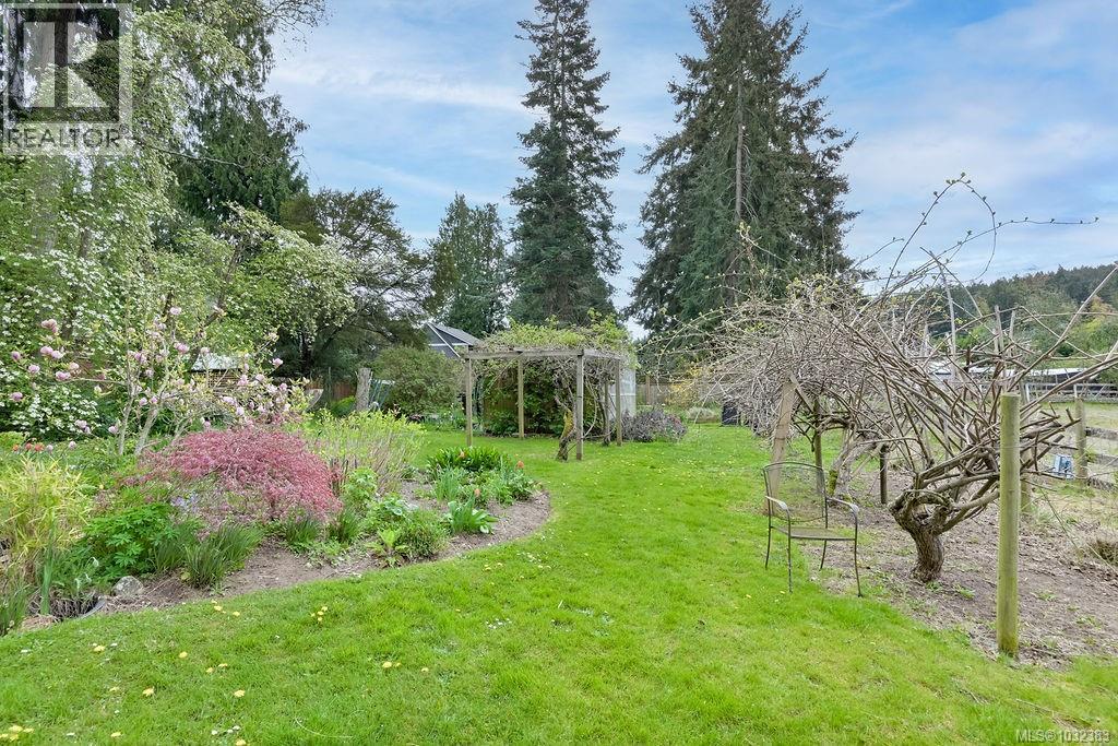 9236 PINETREE RD - 87