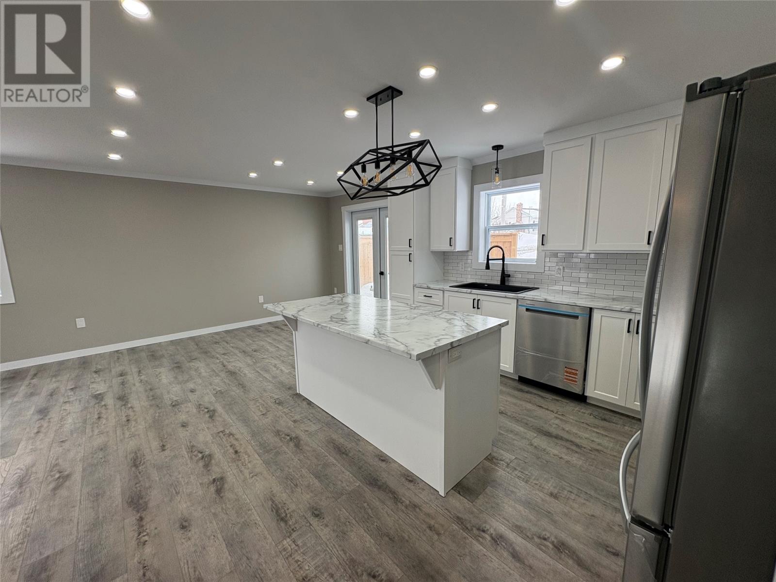 33 King Street - photo 3