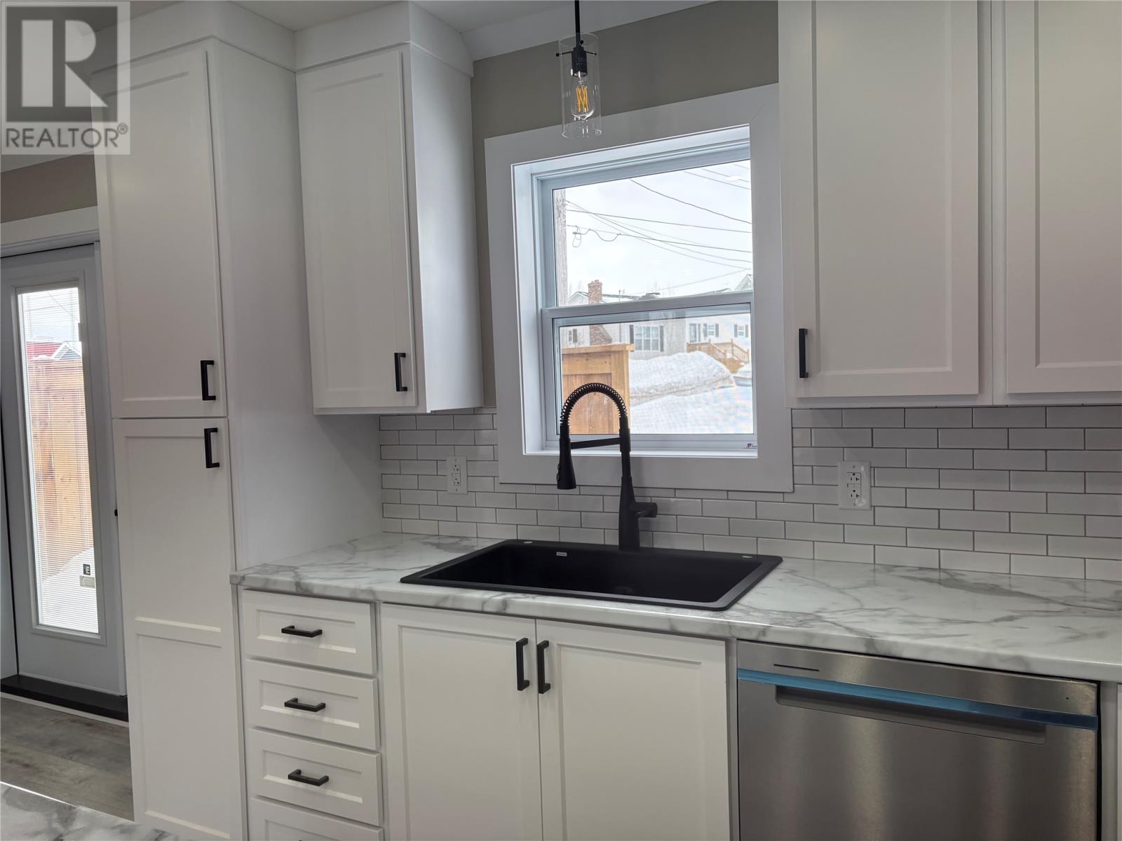 33 King Street - photo 5
