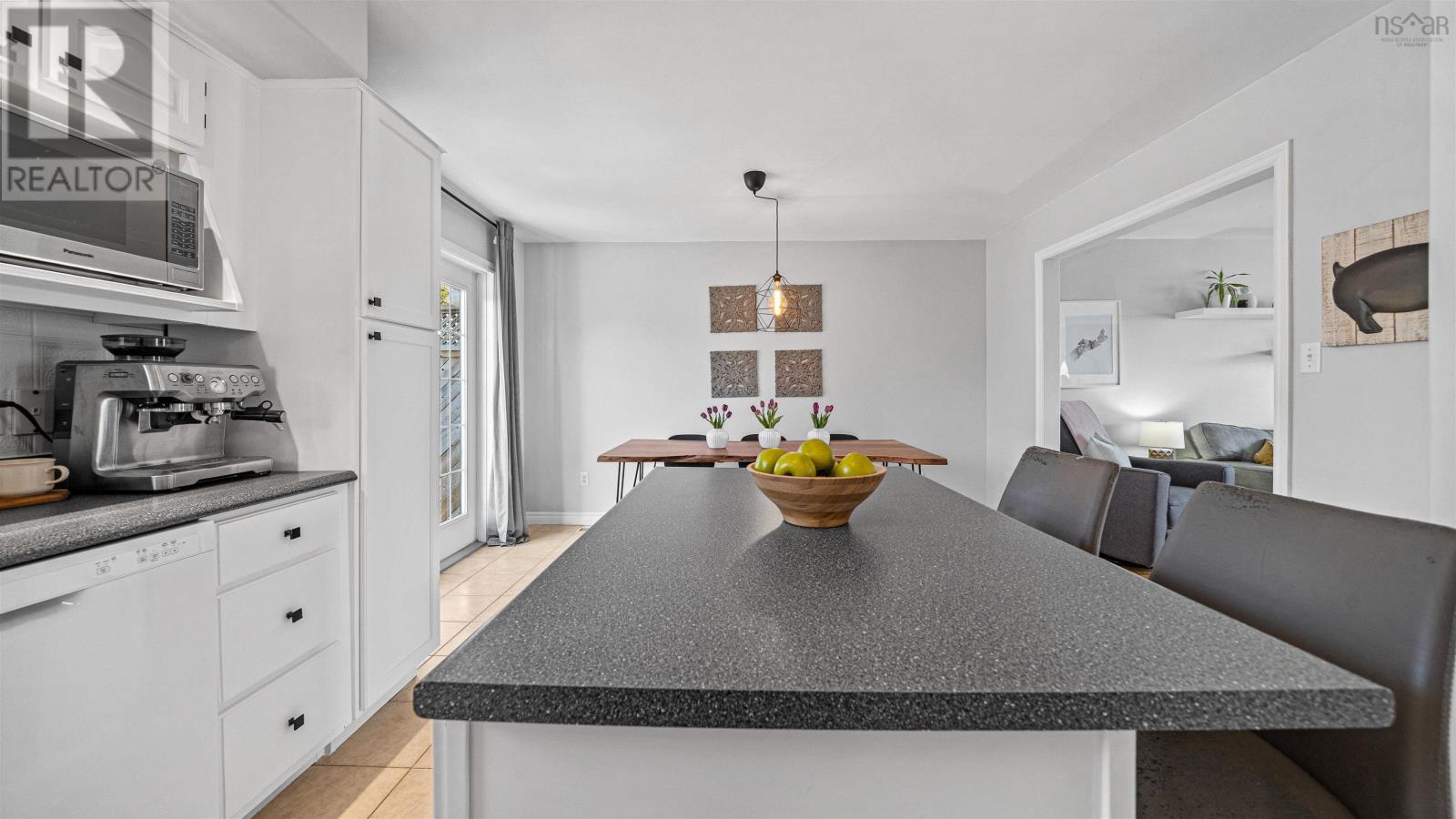 Property 10 of 37 of 160 James Street