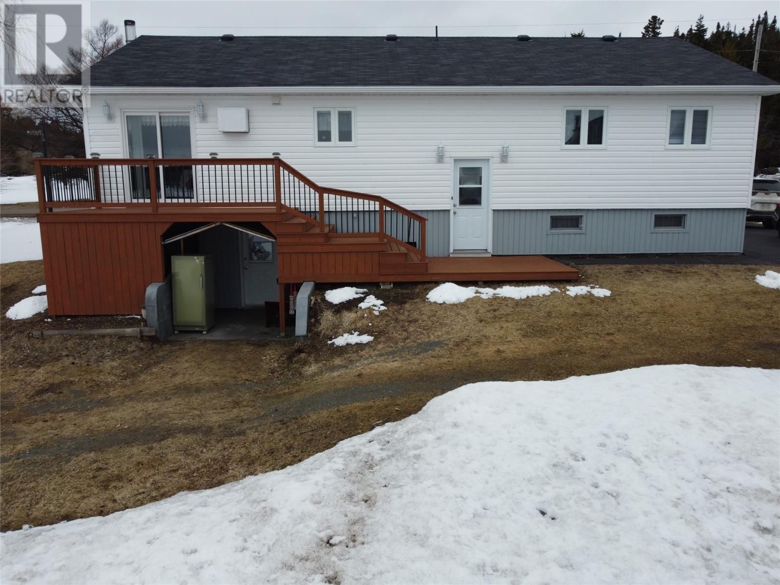 16 North Side Road — photo 41
