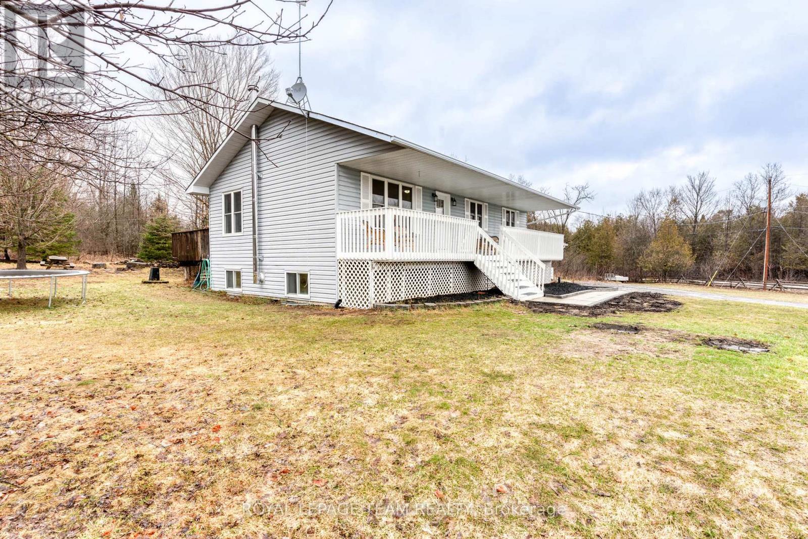 1255 OLD PERTH ROAD - 3