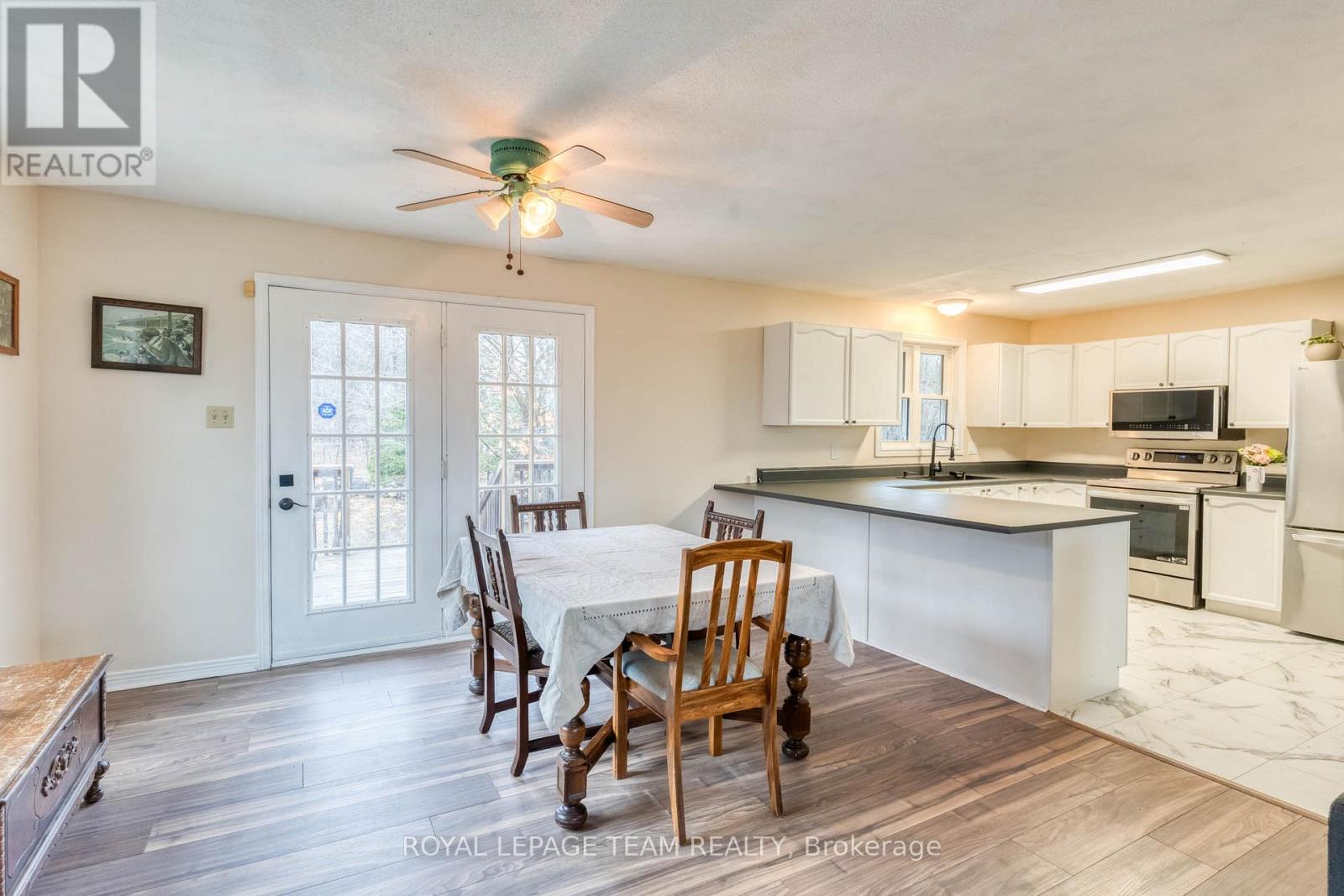 1255 OLD PERTH ROAD - 9