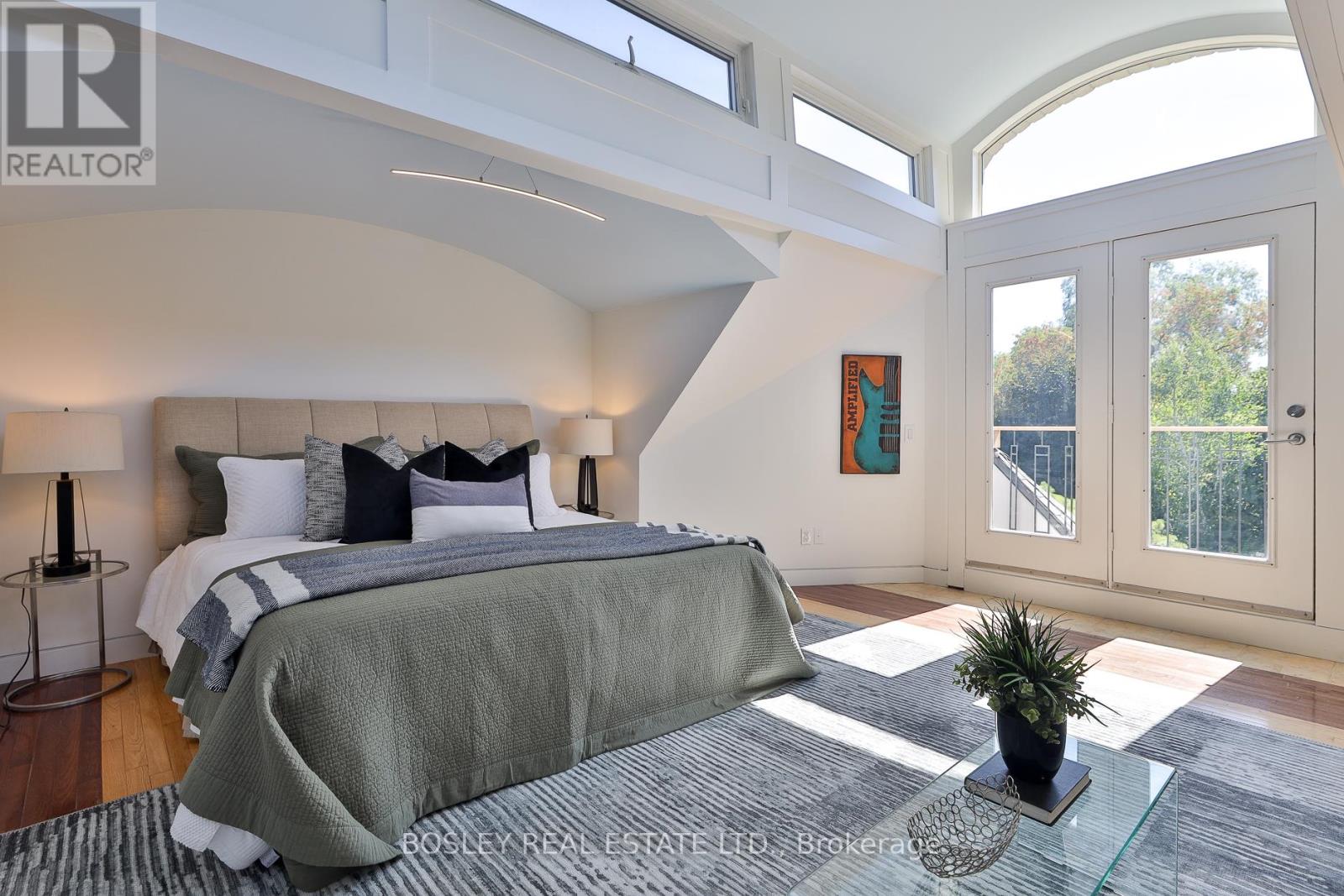 301 KEEWATIN AVENUE - 33