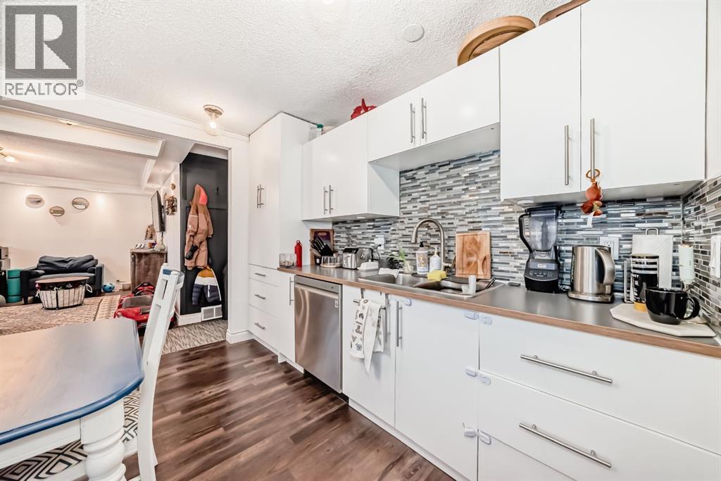 131 HUNTSTROM DRIVE NE - 3