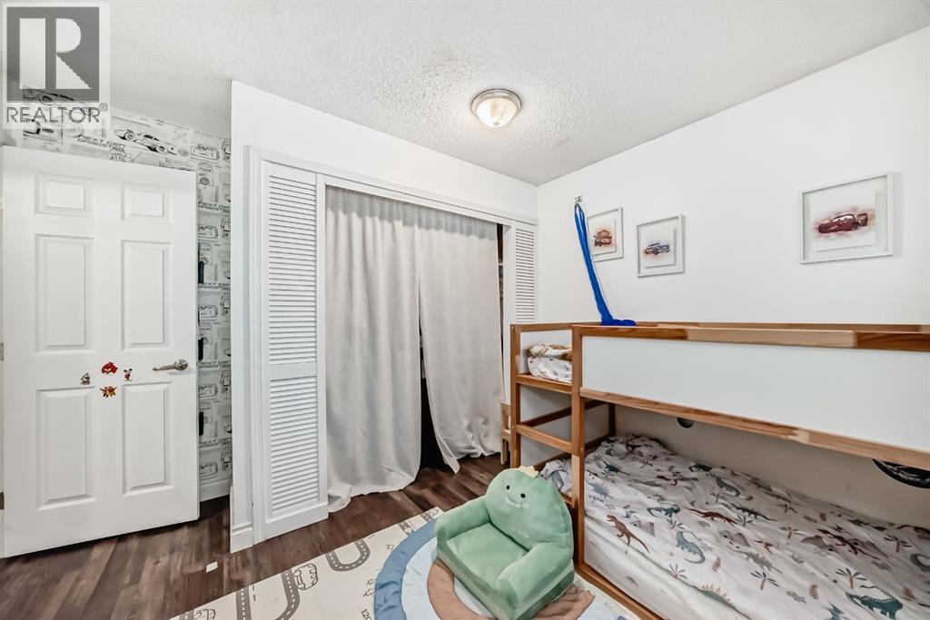 131 HUNTSTROM DRIVE NE - 13
