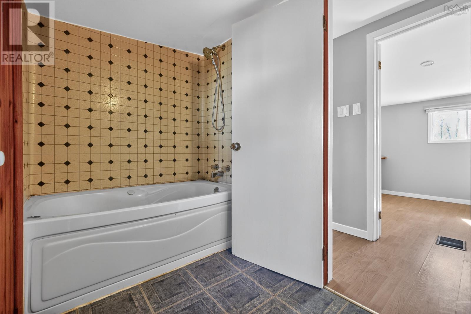 Property 22 of 37 of 25 Mansion Avenue