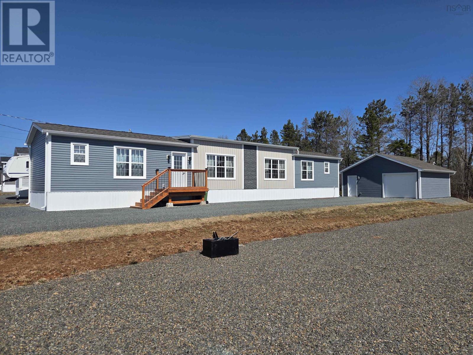 Property 3 of 41 of 82 Sunrise Court