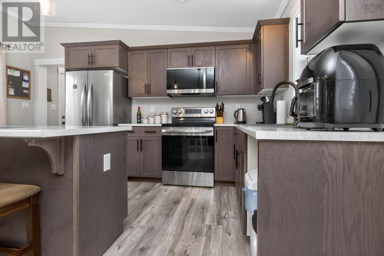 Property 7 of 41 of 82 Sunrise Court