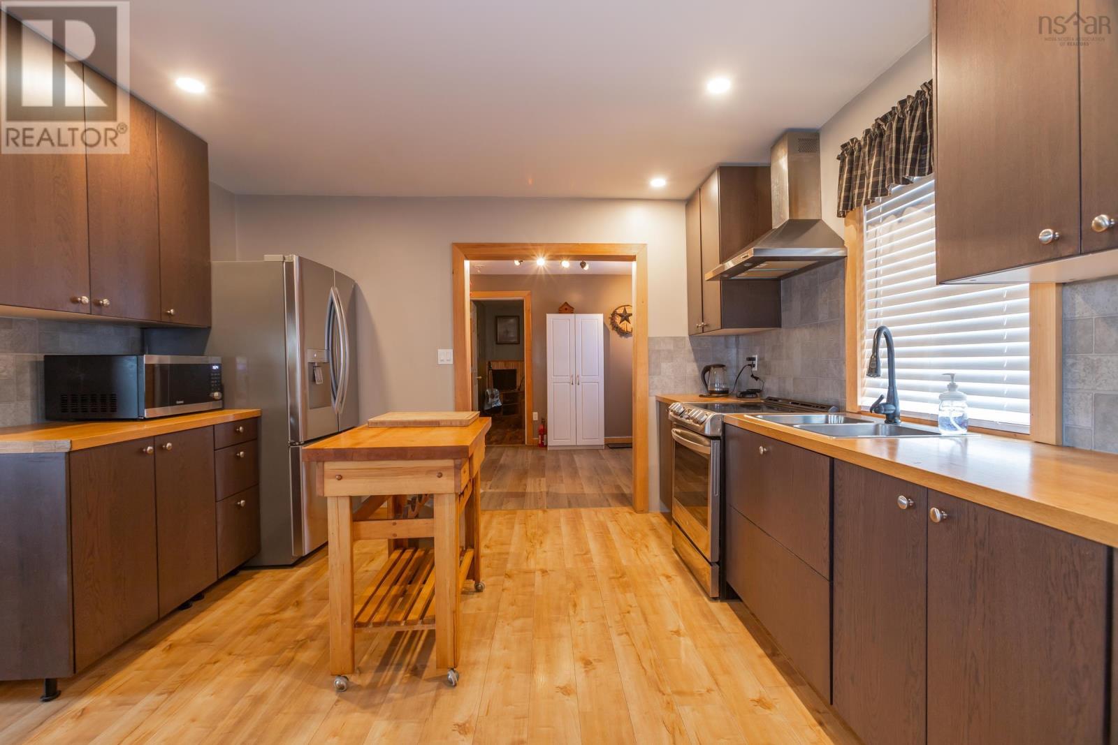 4752 Highway 1 - 19
