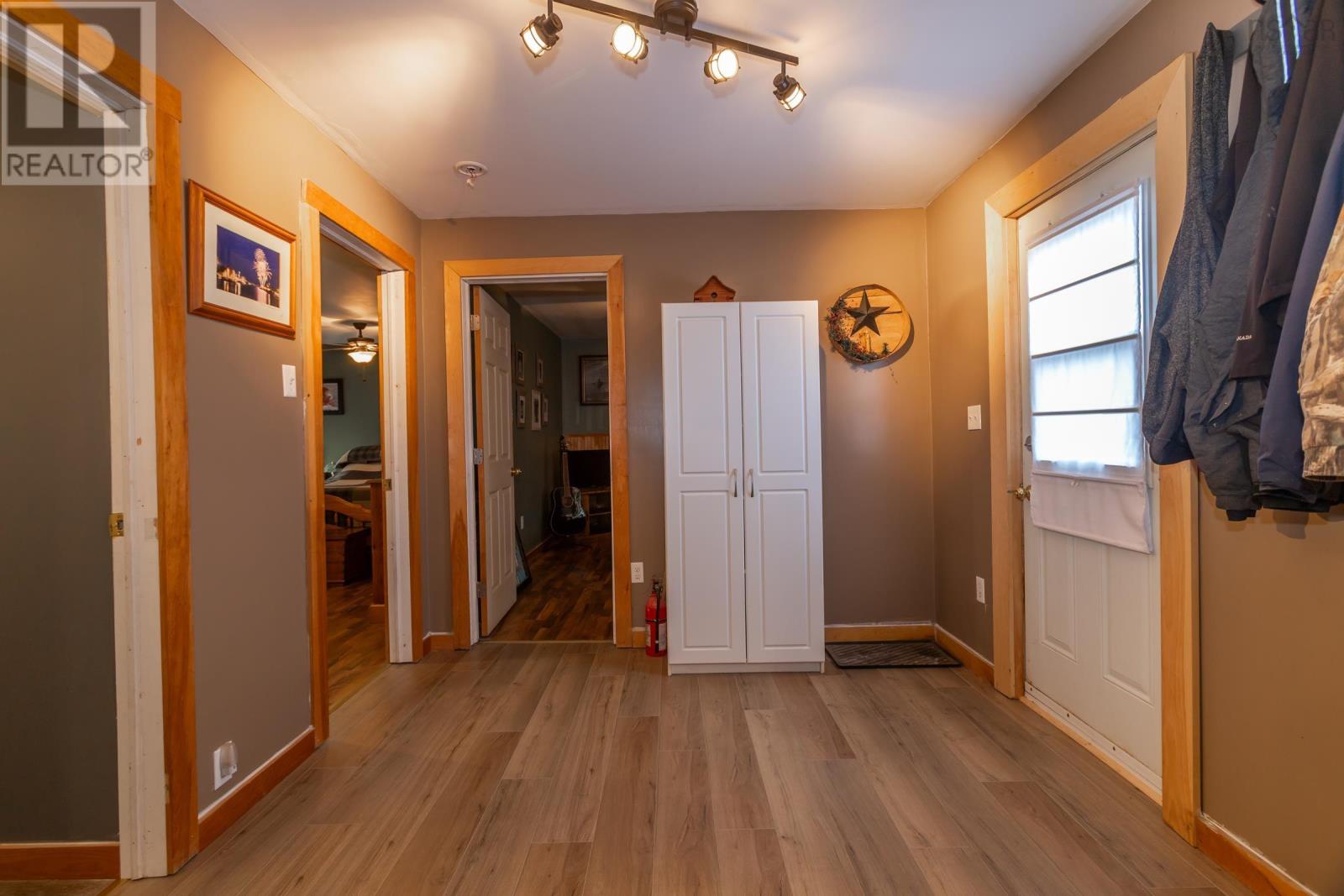 4752 Highway 1 - 8