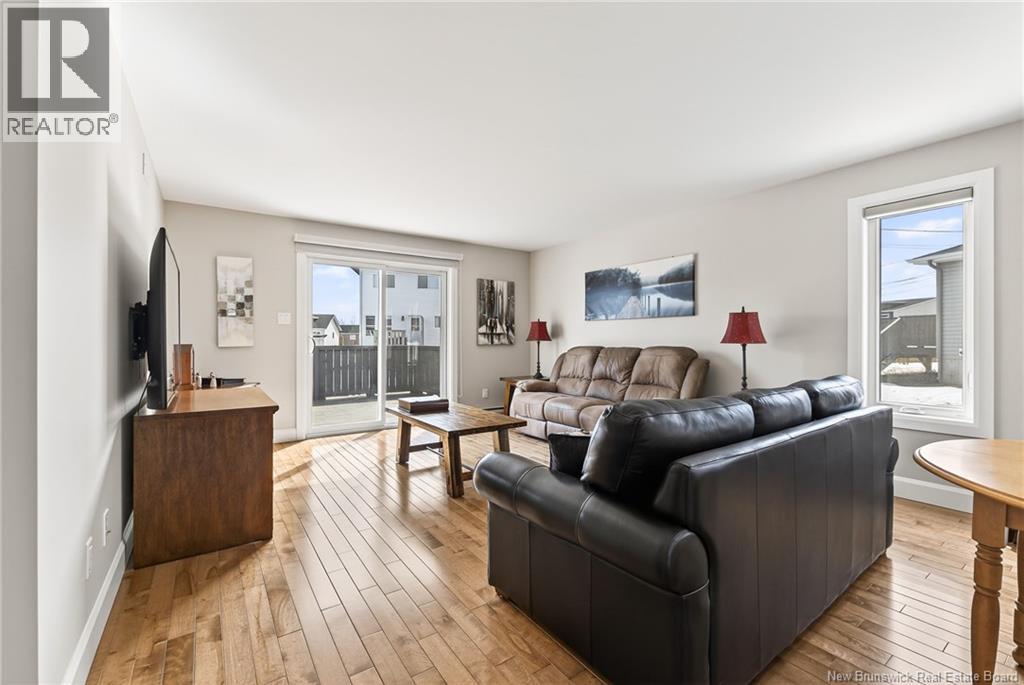 28 Aimé Street - 12