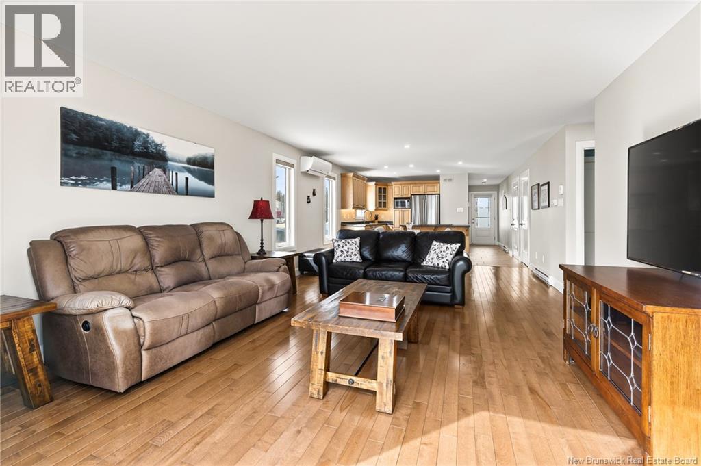 28 Aimé Street - 14
