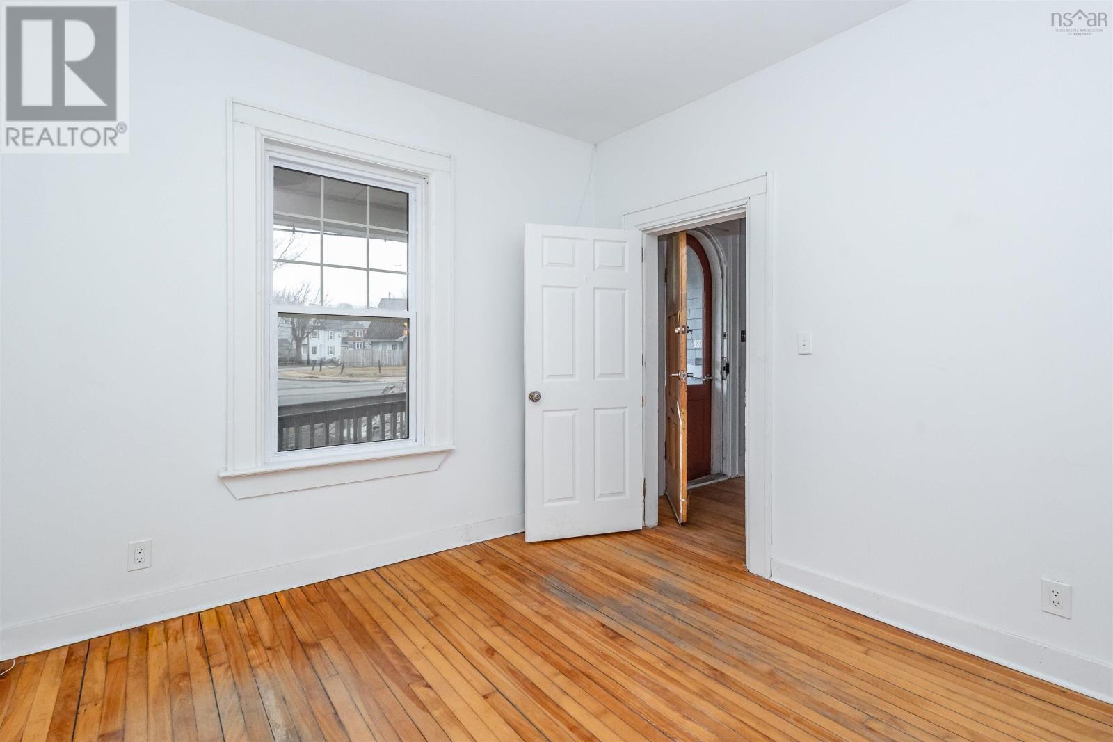 Property 18 of 41 of 808 George Street