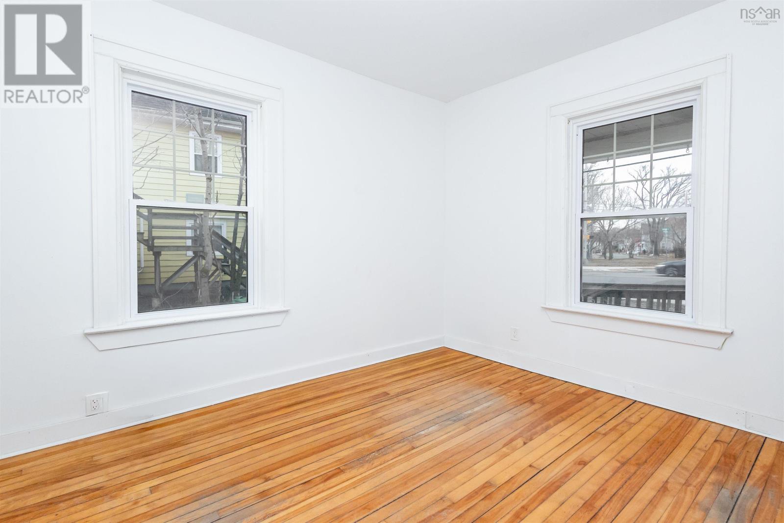 Property 17 of 41 of 808 George Street