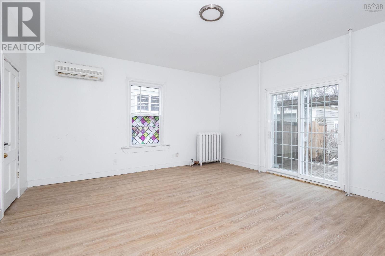 Property 20 of 41 of 808 George Street