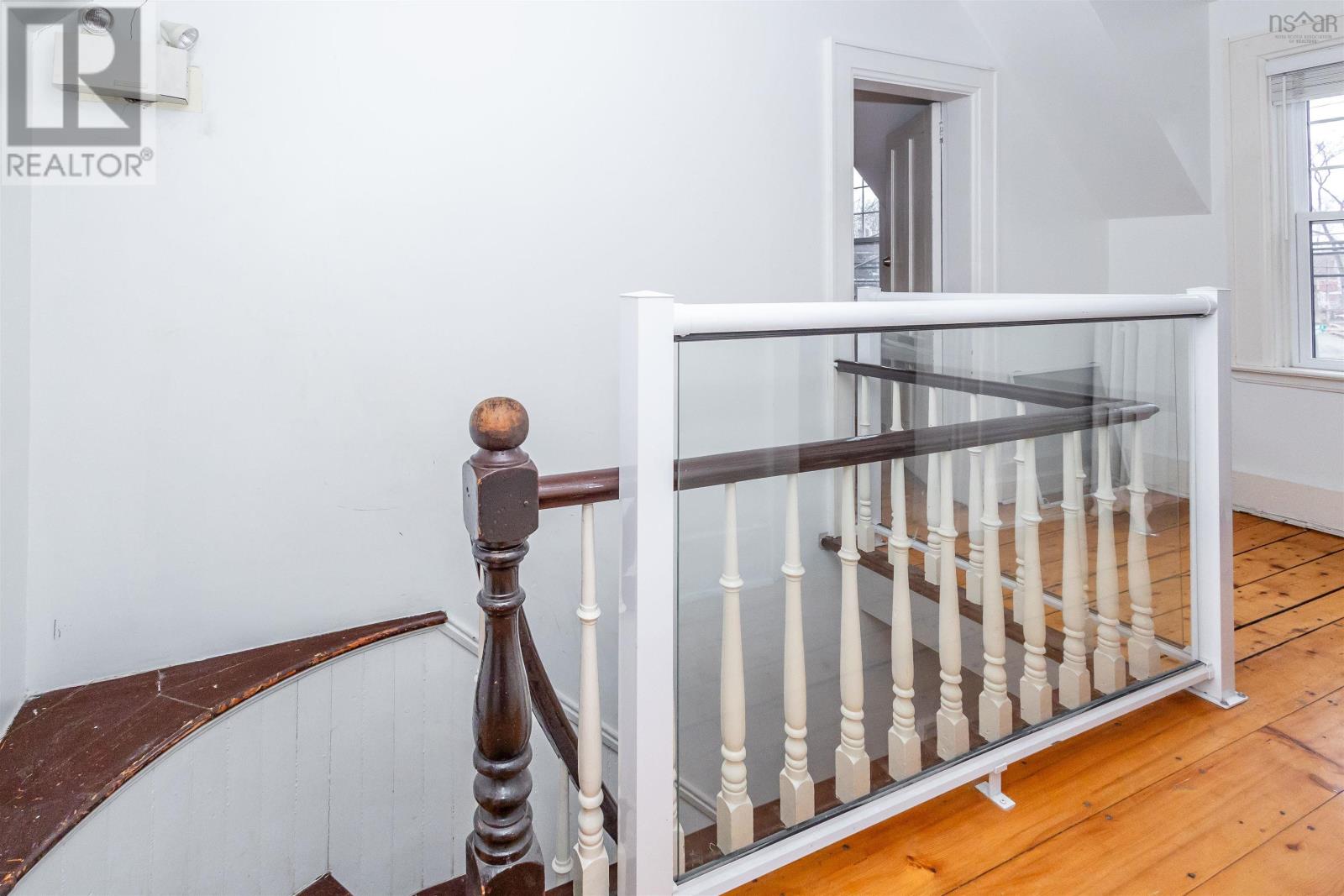 Property 28 of 41 of 808 George Street