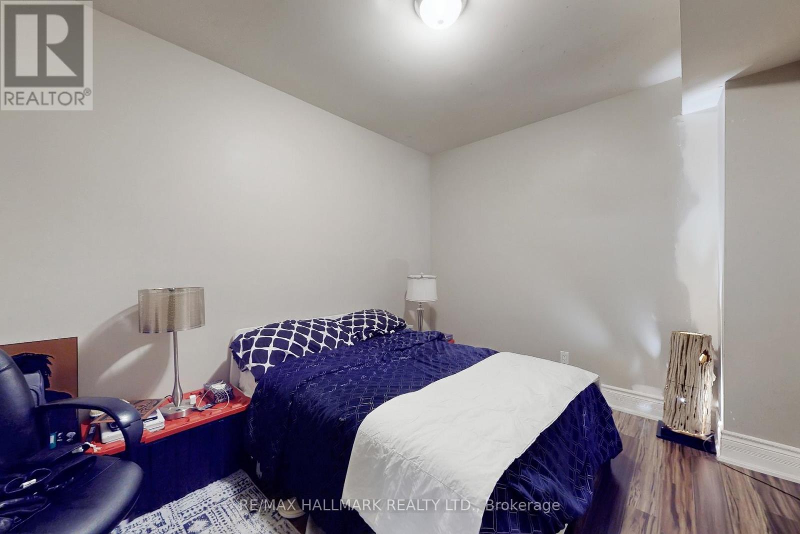 28 CLARKHILL STREET - 35