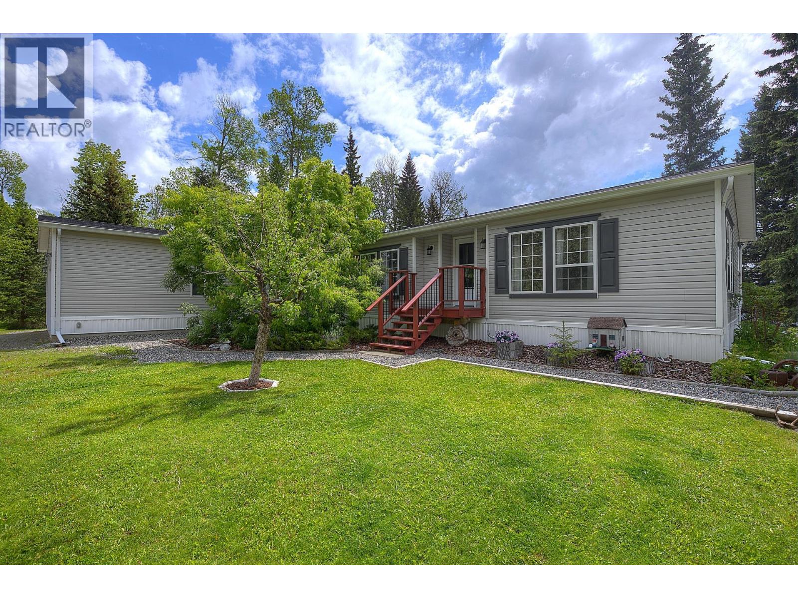 3742 HORSEFLY ROAD - 30