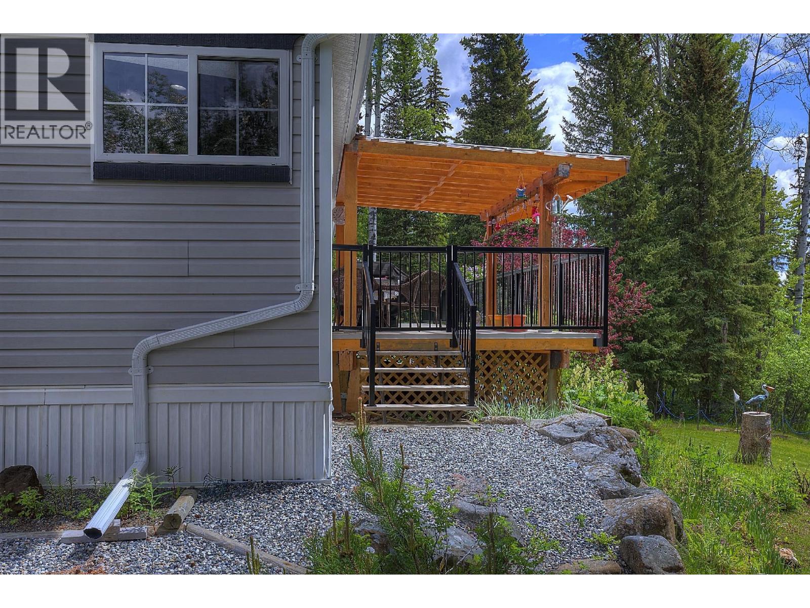 3742 HORSEFLY ROAD - 28