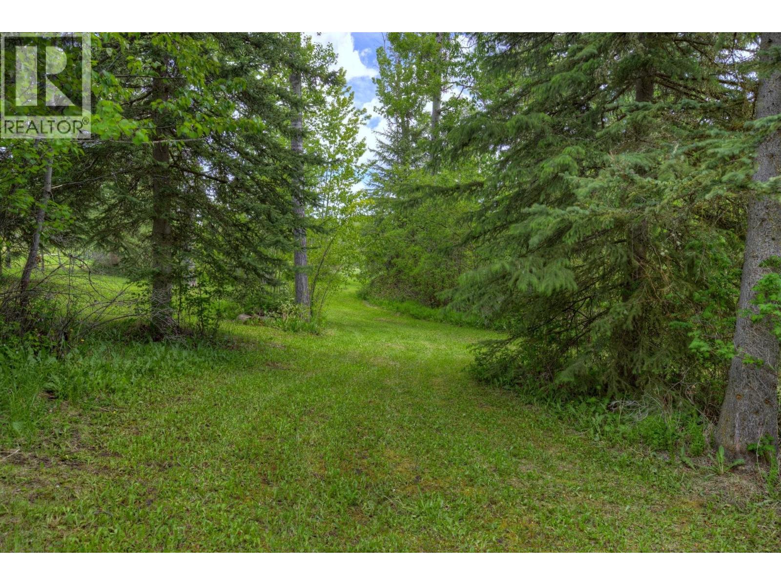 3742 HORSEFLY ROAD - 35