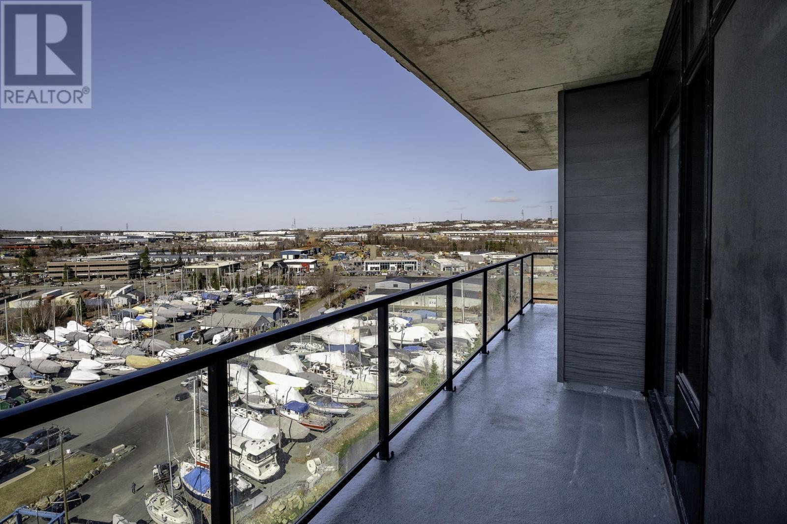 Property 33 of 48 of 1103 72 Seapoint Road