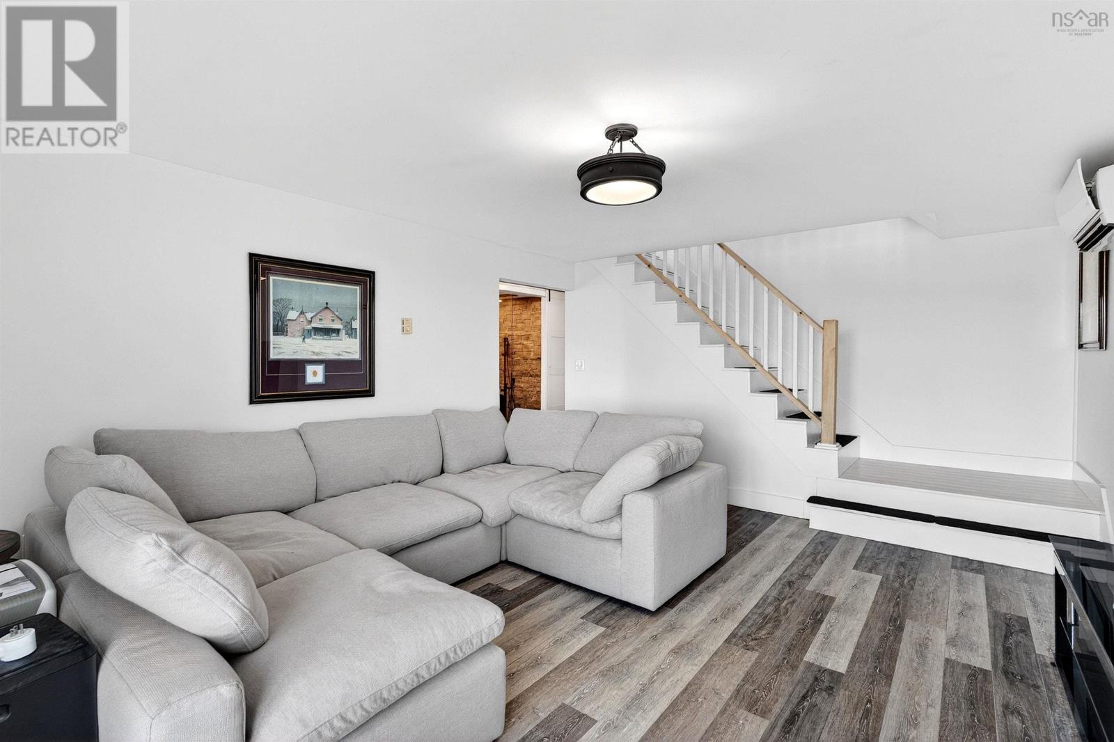 Property 24 of 49 of 43 Bayview Shore Road