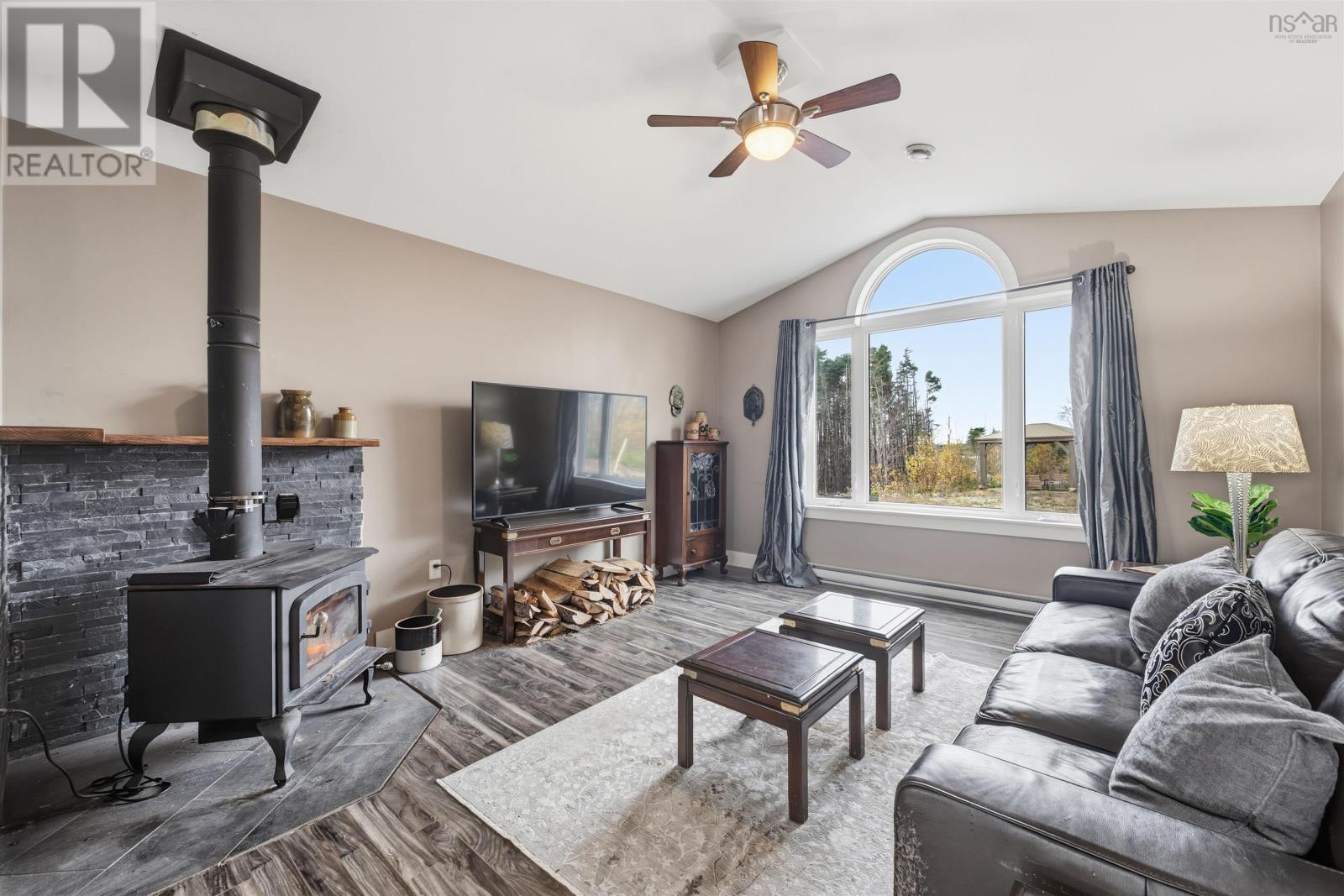 Property 2 of 34 of 281 Heselton Drive