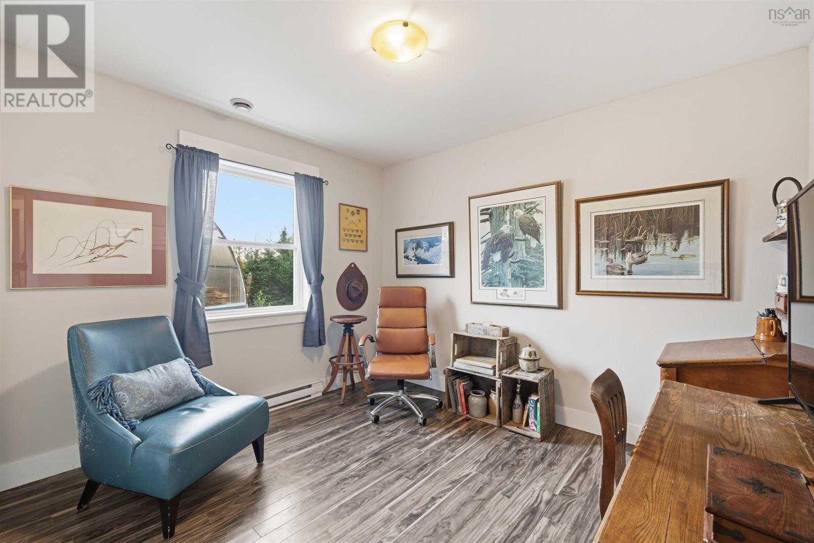 Property 19 of 34 of 281 Heselton Drive