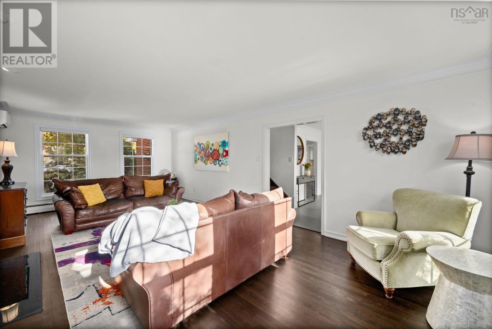 Property 9 of 48 of 523 Francklyn Street