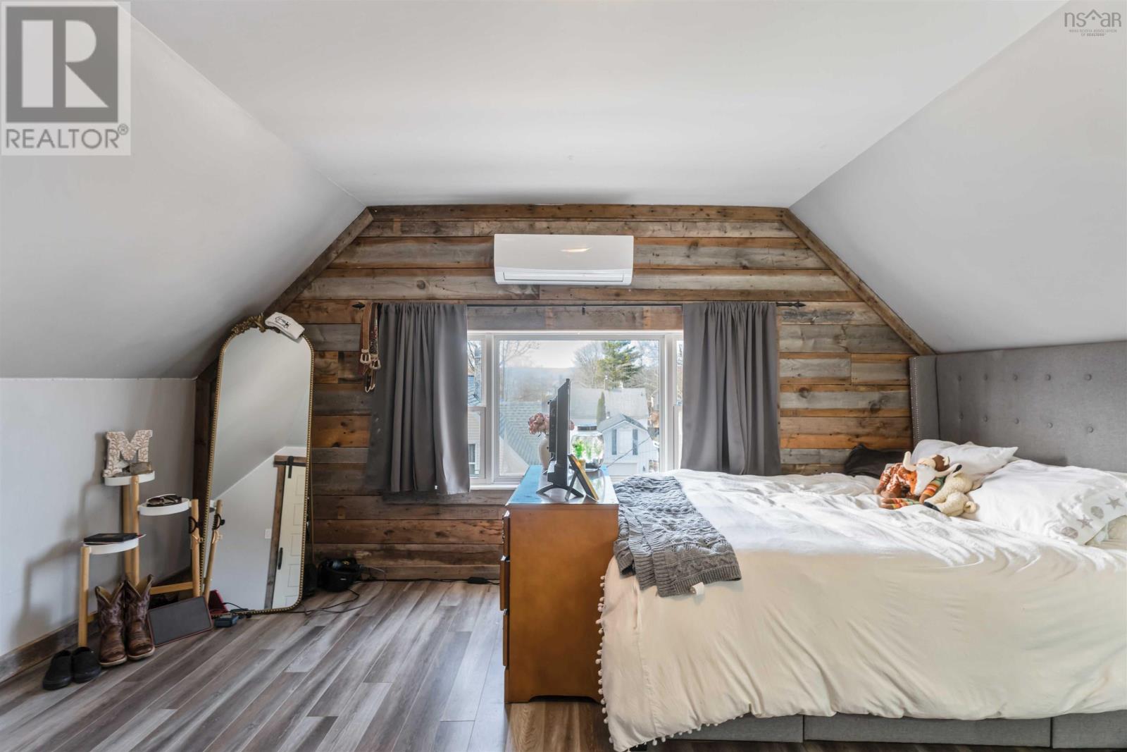 Property 34 of 45 of 22 Washington Street