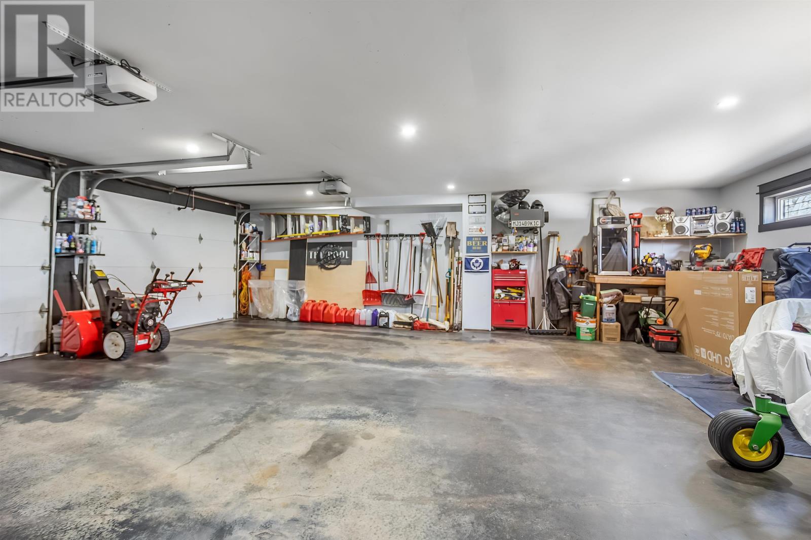 1453 Colville Road — photo 44