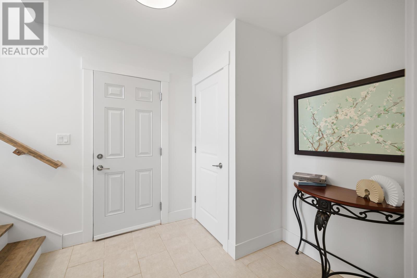 74 England Circle — photo 32