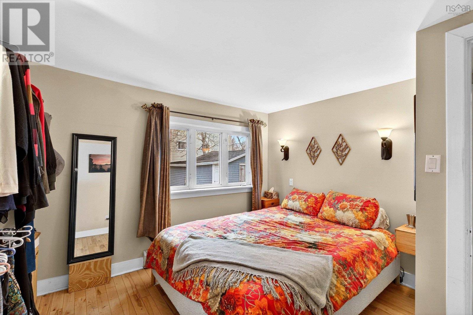 Property 23 of 30 of 3762 Dutch Village Road