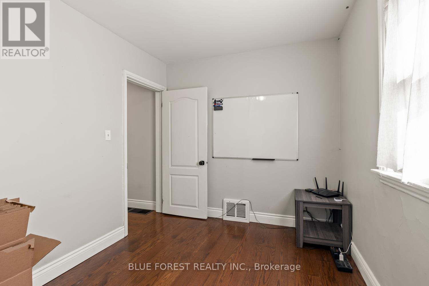 1220 WILTON AVENUE - 16
