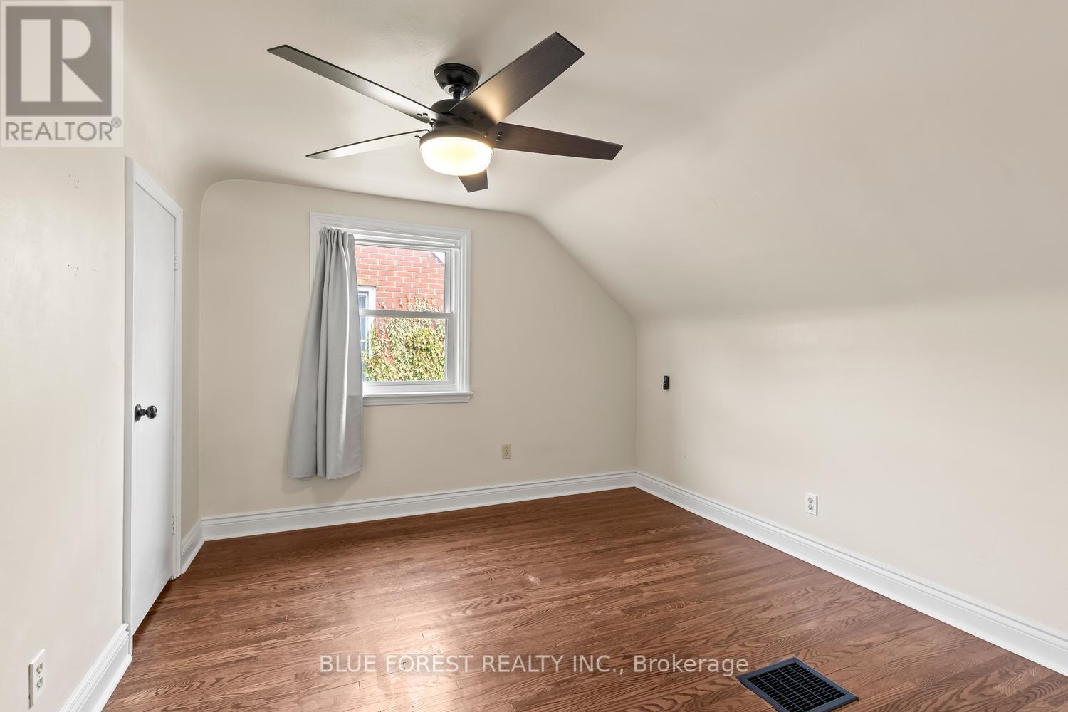 1220 WILTON AVENUE - 24
