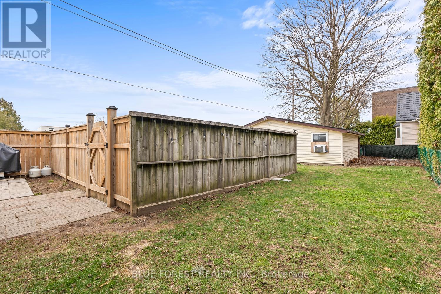 1220 WILTON AVENUE - 39