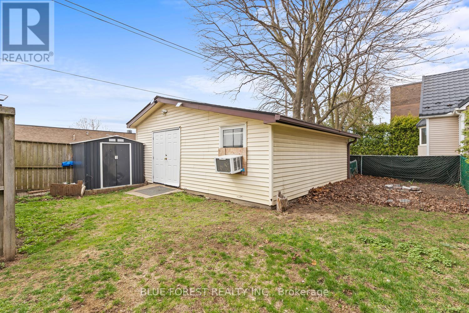 1220 WILTON AVENUE - 41