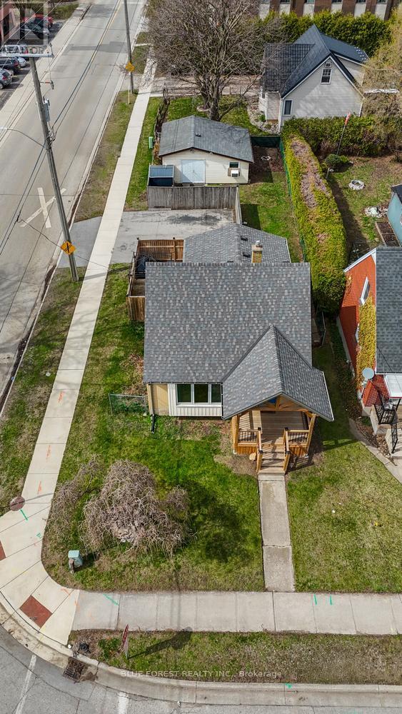 1220 WILTON AVENUE - 47