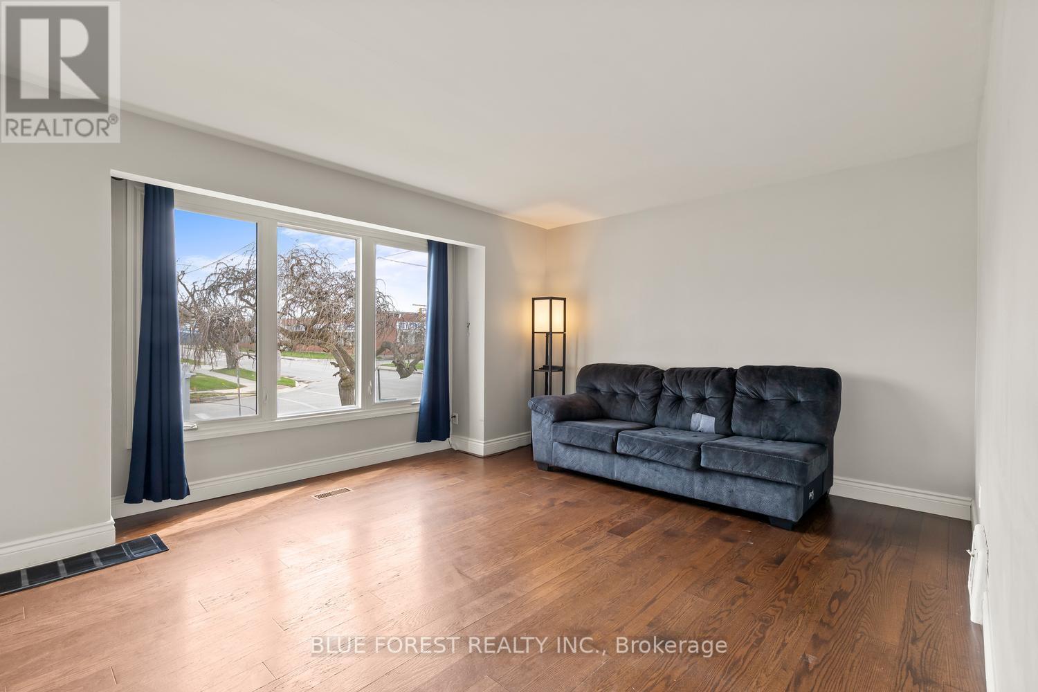 1220 WILTON AVENUE - 7