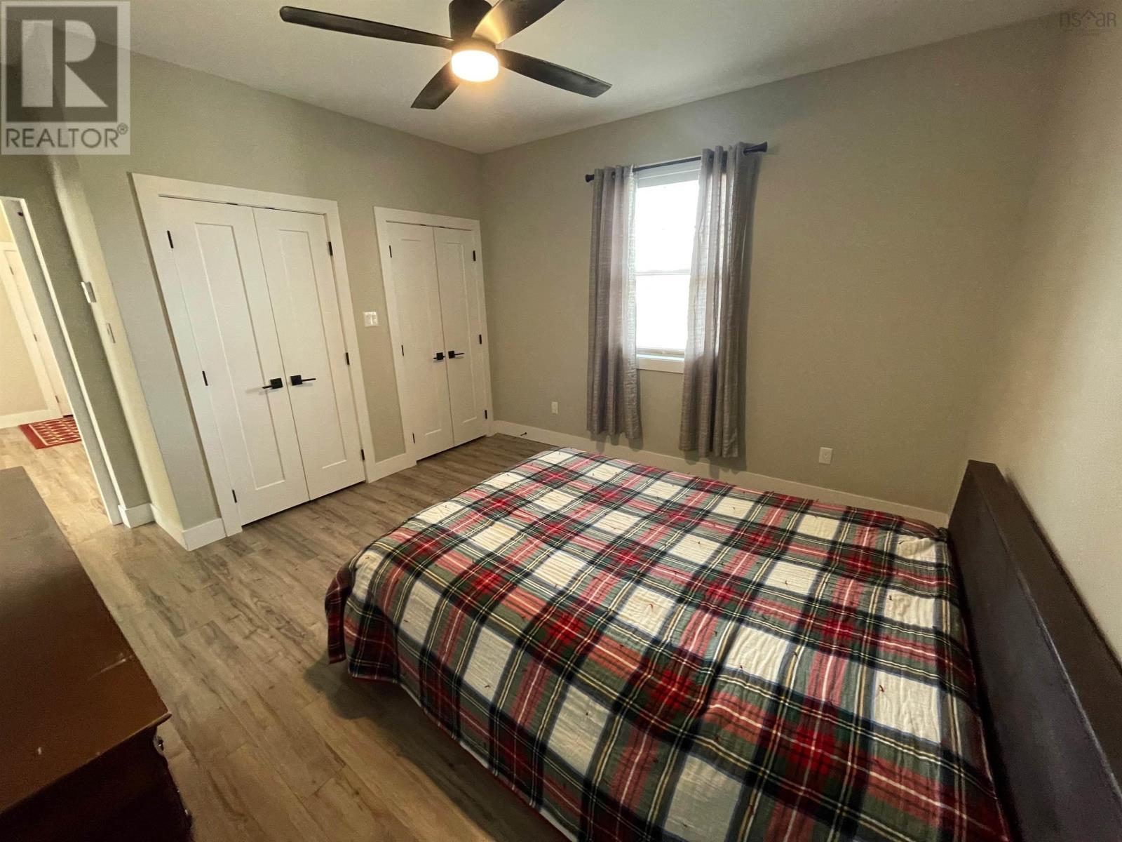 Property 20 of 27 of 243 Braemar Drive