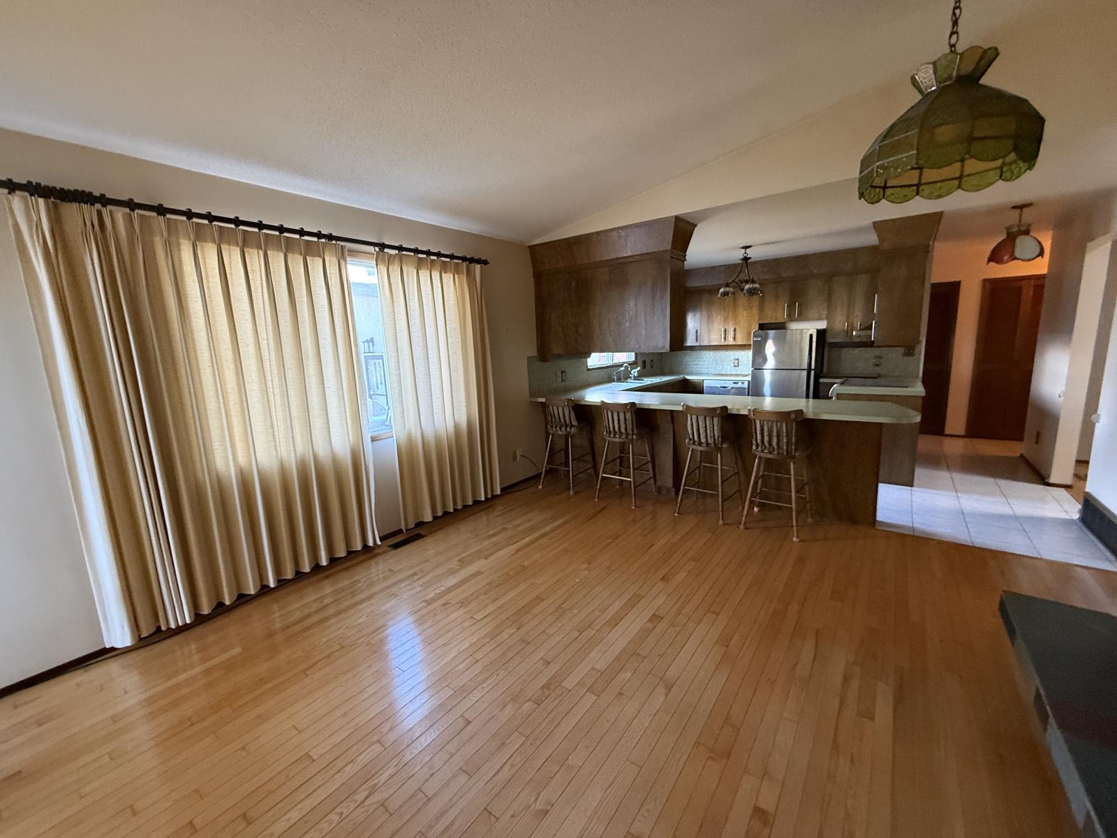 15105  92 St NW - photo 5