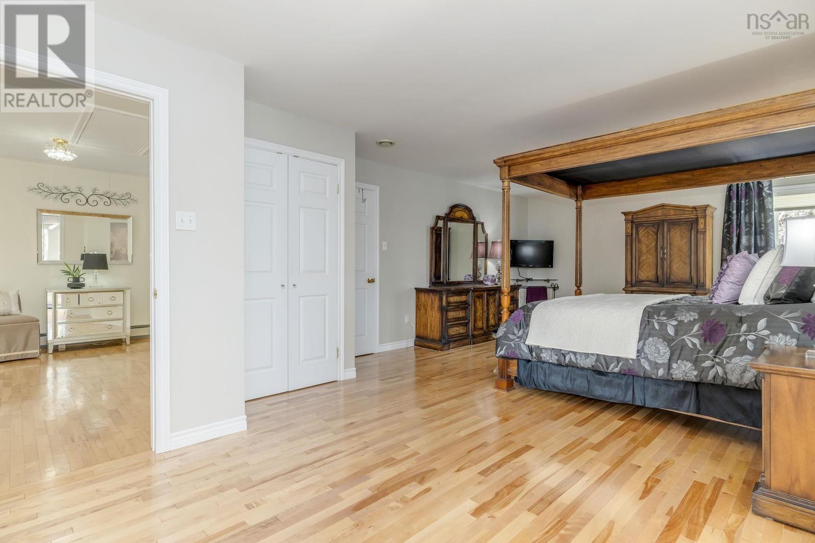 Property 26 of 50 of 35 Longburn Drive