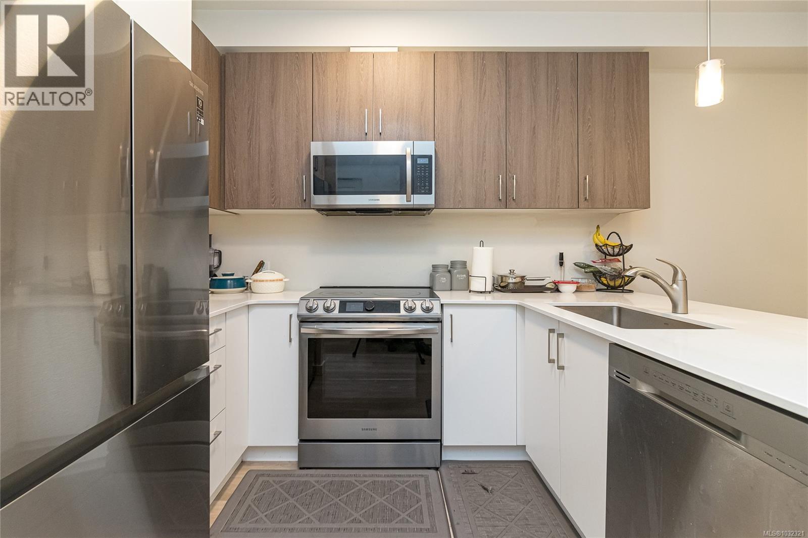 #304 815 ORONO AVE - 12