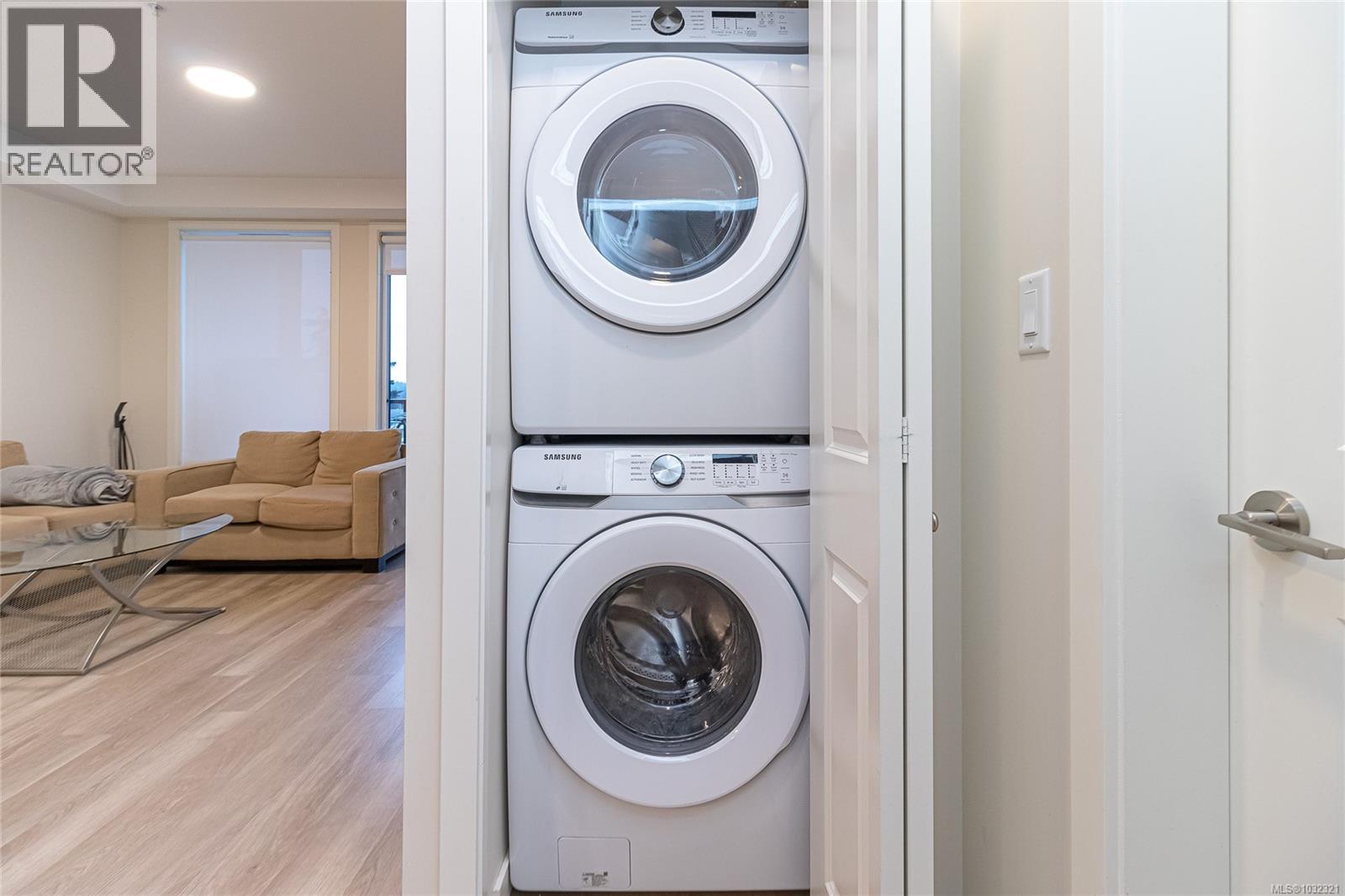 #304 815 ORONO AVE - 20