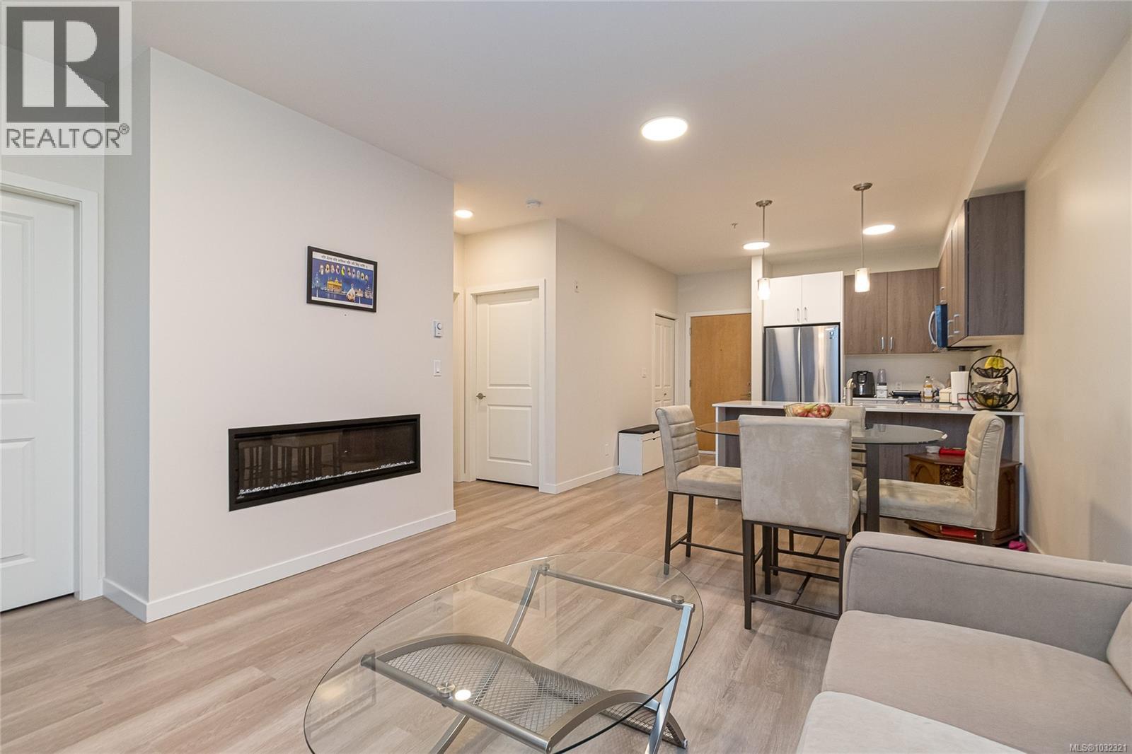 #304 815 Orono Ave - 7