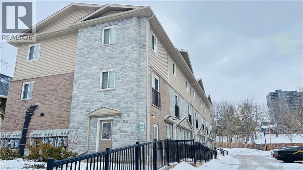 122 COURTLAND Avenue E Unit# 6, Kitchener, Ontario, N2G0B8 — Photo 4