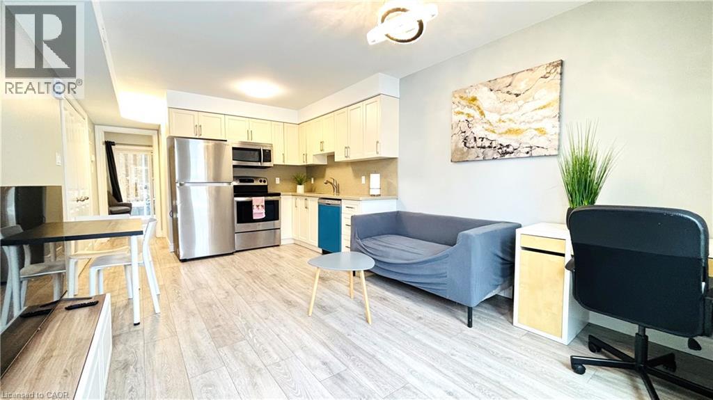122 COURTLAND Avenue E Unit# 6, Kitchener, Ontario, N2G0B8 — Photo 6