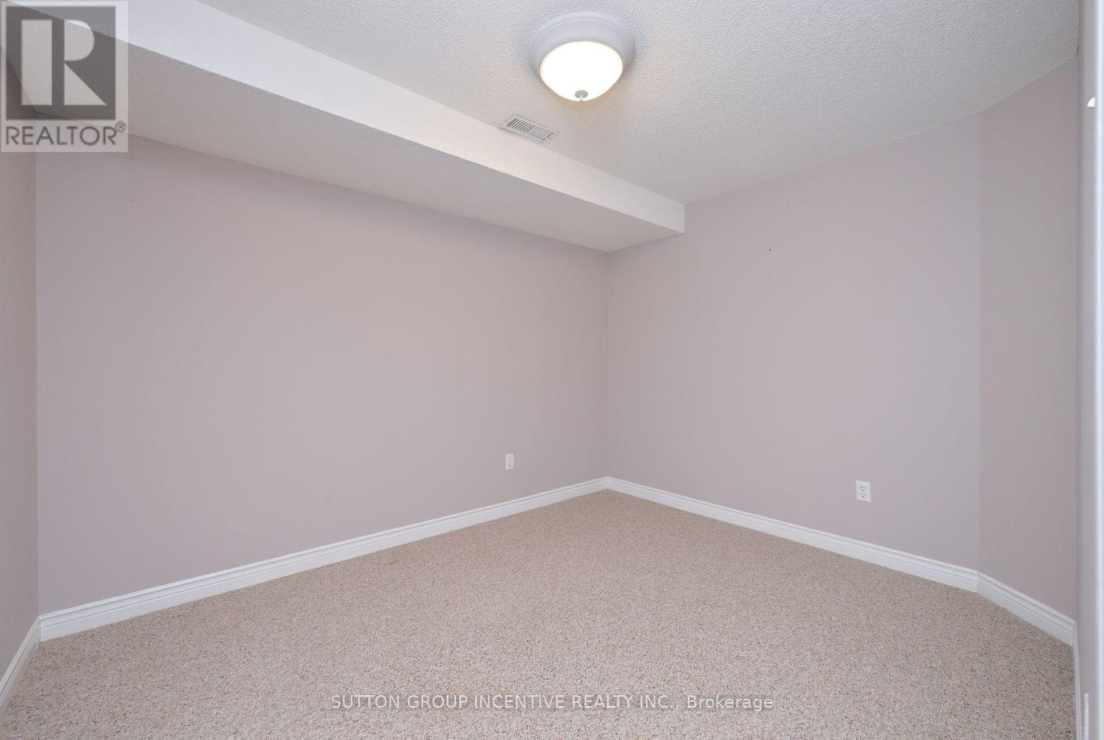4 BELAIR PLACE - 28
