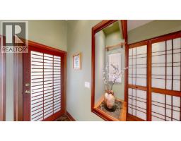 1130 Berry Point Rd, Gabriola Island, BC V0R1X1 Photo 24
